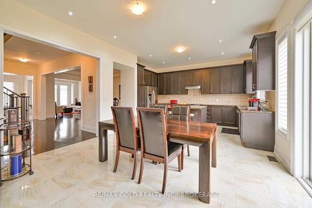 9 Snaresbrook Cres, House detached with 5 bedrooms, 4 bathrooms and 6 parking in Brampton ON | Image 5
