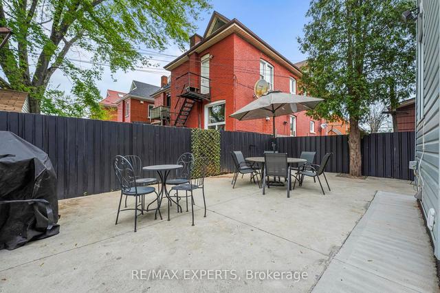 249 Cannon St E, House detached with 4 bedrooms, 3 bathrooms and 1 parking in Hamilton ON | Image 24