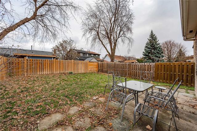 2896 Arvida Circ, House semidetached with 3 bedrooms, 2 bathrooms and 4 parking in Mississauga ON | Image 31