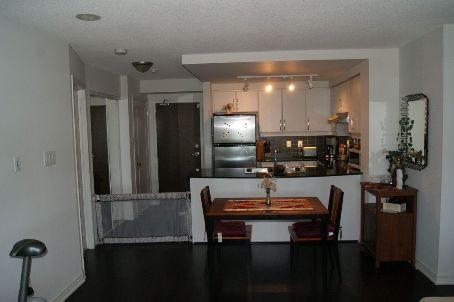 2112 - 9 George St N, Condo with 2 bedrooms, 2 bathrooms and 1 parking in Brampton ON | Image 4