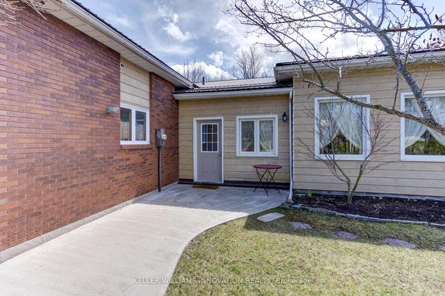 877 Lockhart Rd, House detached with 3 bedrooms, 3 bathrooms and 10.5 parking in Innisfil ON | Image 36
