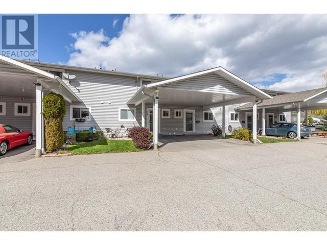 104 - 3315 Wilson Street, House attached with 3 bedrooms, 1 bathrooms and 1 parking in Penticton BC | Image 34