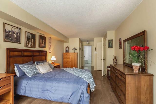 508 - 215 The Donway W, Condo with 2 bedrooms, 2 bathrooms and 2 parking in Toronto ON | Image 9
