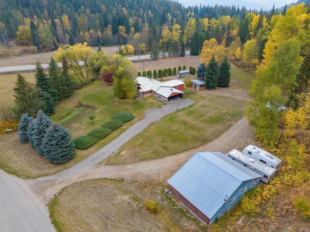 120 Rosebud Lake Road, House detached with 2 bedrooms, 1 bathrooms and null parking in Central Kootenay G BC | Image 29