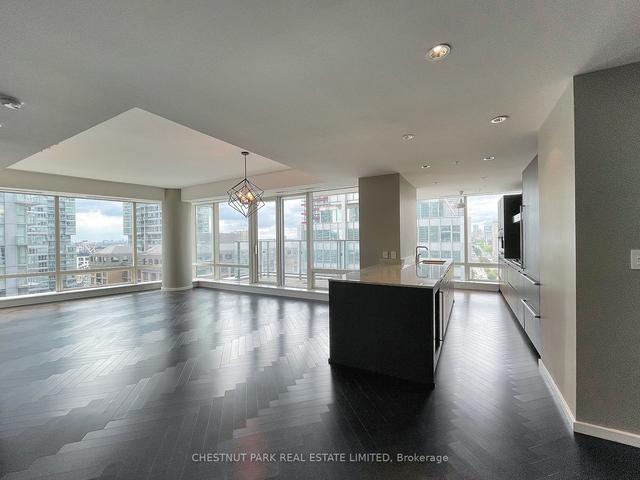 1802 - 180 University Ave, Condo with 1 bedrooms, 2 bathrooms and 11 parking in Toronto ON | Image 1