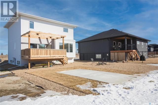 43 Hadley Road, House detached with 4 bedrooms, 4 bathrooms and null parking in Prince Albert SK | Image 43
