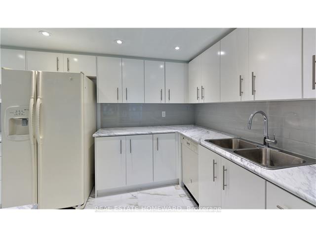 302 - 71 Charles St E, Condo with 2 bedrooms, 2 bathrooms and 1 parking in Toronto ON | Image 14