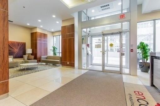 510 - 510-50 Town Centre Crt, Condo with 1 bedrooms, 1 bathrooms and 1 parking in Toronto ON | Image 2