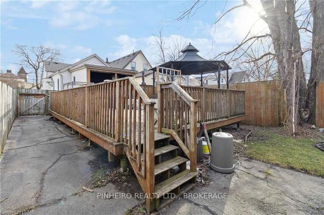 856 Queens Ave, House detached with 4 bedrooms, 2 bathrooms and 3 parking in London ON | Image 29