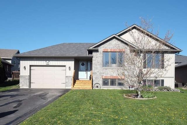 4 Rosewood Dr, House detached with 3 bedrooms, 2 bathrooms and 5 parking in Quinte West ON | Image 1