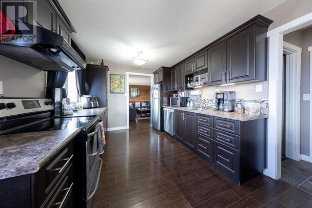 403 5, House detached with 4 bedrooms, 2 bathrooms and 5 parking in Marwayne AB | Image 13