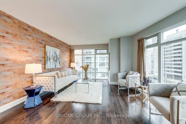911 - 2181 Yonge St, Condo with 2 bedrooms, 2 bathrooms and 1 parking in Toronto ON | Image 6