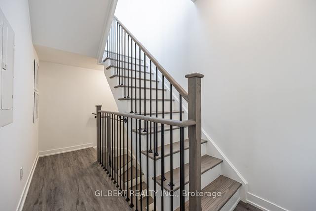 6 - 8 Marquette Ave, Townhouse with 1 bedrooms, 2 bathrooms and 0 parking in Toronto ON | Image 18
