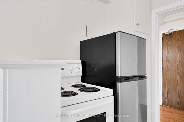 407 - 697 Eglinton Ave W, Condo with 2 bedrooms, 1 bathrooms and 1 parking in Toronto ON | Image 7