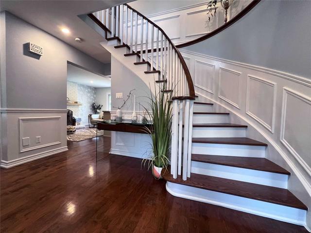 1281 Old Bridle Path, House detached with 4 bedrooms, 3 bathrooms and 4 parking in Oakville ON | Image 12