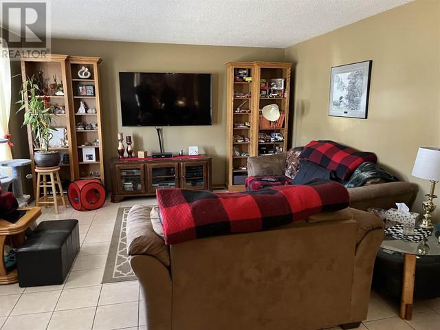 255 Regina Ave, House detached with 4 bedrooms, 2 bathrooms and null parking in Thunder Bay ON | Image 6