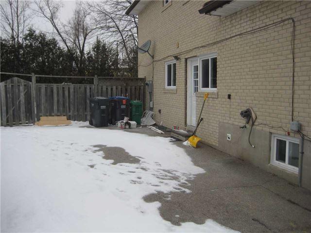 1259 Shadeland Dr, House semidetached with 4 bedrooms, 3 bathrooms and 5 parking in Mississauga ON | Image 18