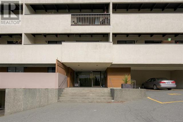 105 - 3277 Glasgow Ave, Condo with 1 bedrooms, 1 bathrooms and 1 parking in Saanich BC | Image 28