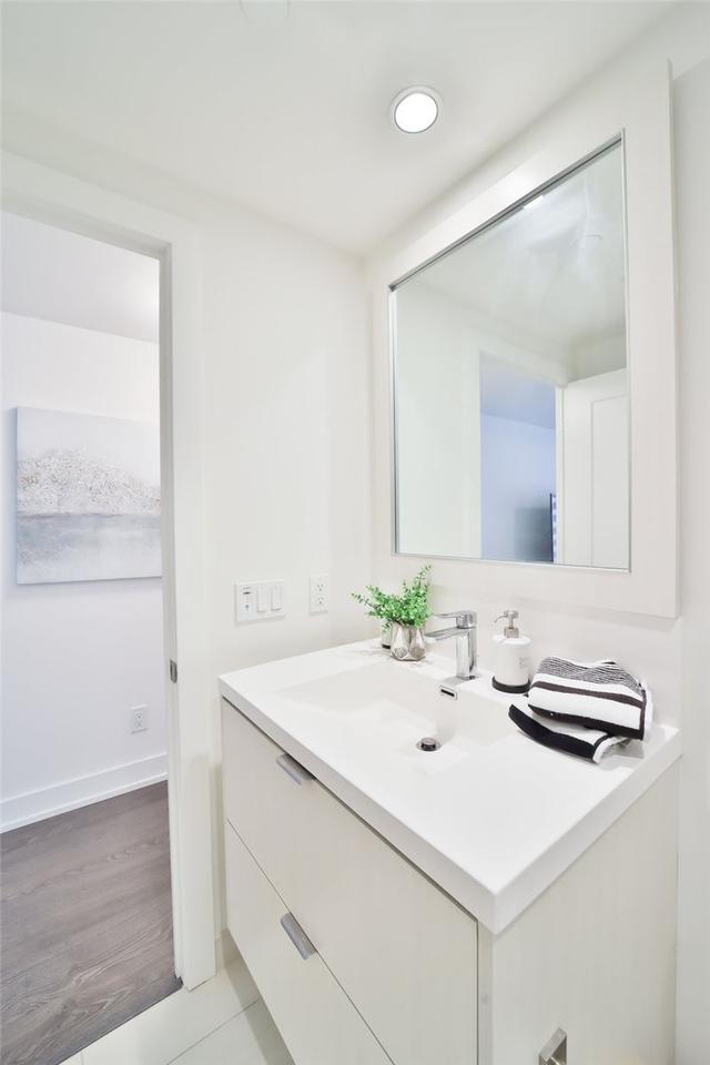 108 - 80 Vanauley St, Townhouse with 2 bedrooms, 3 bathrooms and 1 parking in Toronto ON | Image 21