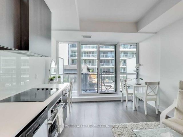 407 - 508 Wellington St W, Condo with 1 bedrooms, 1 bathrooms and 0 parking in Toronto ON | Image 2