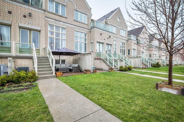 35 Maytime Way, House attached with 4 bedrooms, 4 bathrooms and 2 parking in Markham ON | Image 12