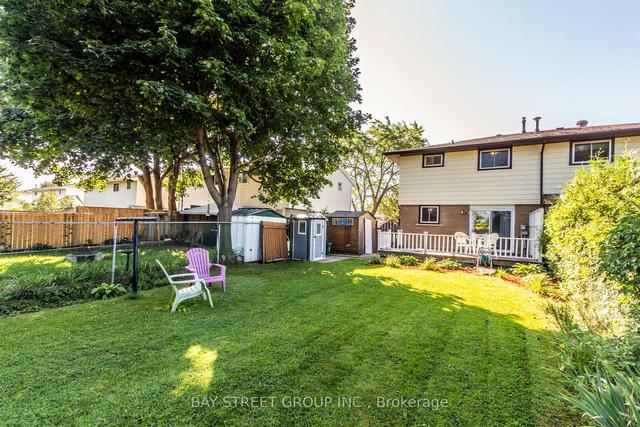 67 Roberts Cres, House semidetached with 3 bedrooms, 2 bathrooms and 2 parking in Kitchener ON | Image 21