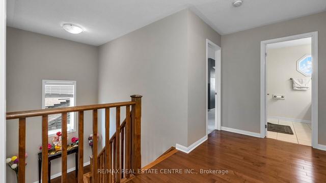 1494 Marshall Cres, House detached with 4 bedrooms, 3 bathrooms and 4 parking in Milton ON | Image 10