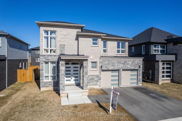 8029 Brookside Dr, House detached with 4 bedrooms, 4 bathrooms and 4 parking in Niagara Falls ON | Image 1