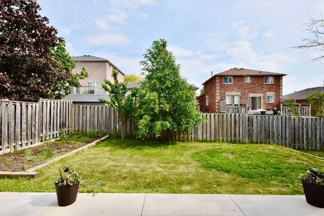 13 Columbia Rd S, House detached with 3 bedrooms, 2 bathrooms and 6 parking in Barrie ON | Image 33