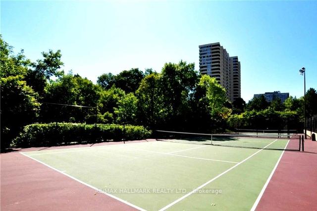 1107 - 7 Concorde Pl, Condo with 2 bedrooms, 2 bathrooms and 1 parking in Toronto ON | Image 18