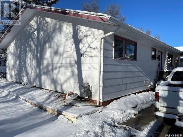 133 2nd Street W, House detached with 4 bedrooms, 3 bathrooms and null parking in Lafleche SK | Image 3