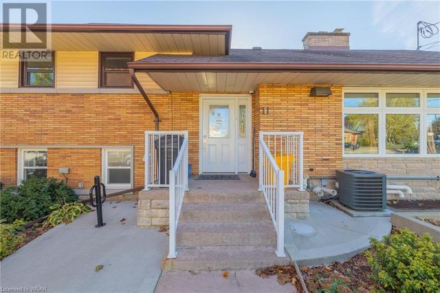 11 Belmont Avenue W, House other with 4 bedrooms, 2 bathrooms and 13 parking in Kitchener ON | Image 4