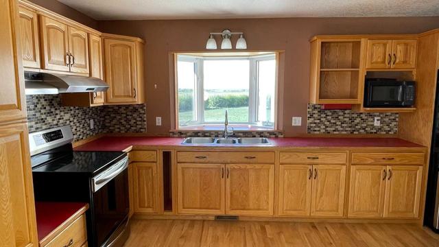 115027 Range Rd 232, House detached with 5 bedrooms, 3 bathrooms and 6 parking in Lethbridge County AB | Image 29