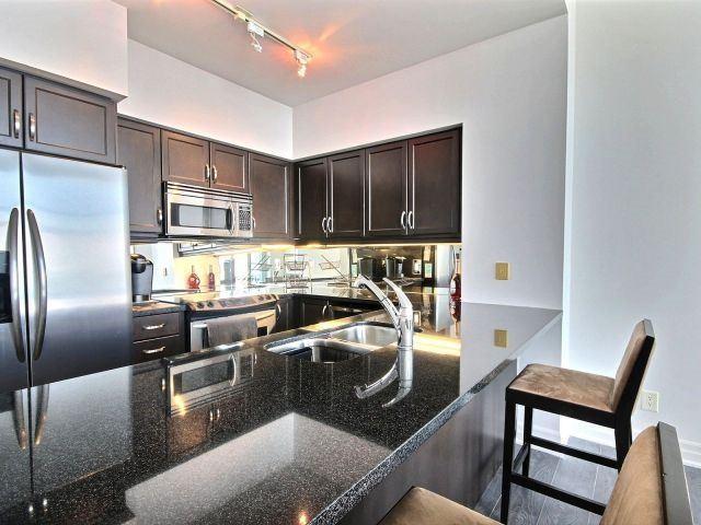 412 - 58 Marine Parade Dr, Condo with 2 bedrooms, 2 bathrooms and 2 parking in Toronto ON | Image 7