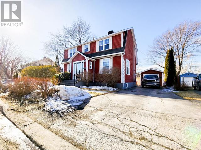 32 Carmelite Road, House detached with 4 bedrooms, 2 bathrooms and null parking in Grand Falls-Windsor NL | Image 4