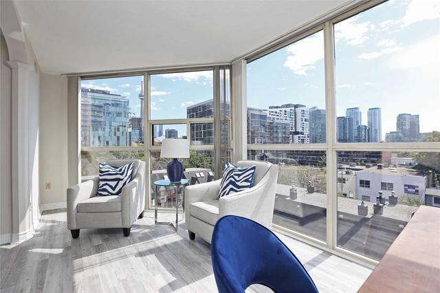 605 - 701 King St W, Condo with 1 bedrooms, 1 bathrooms and 1 parking in Toronto ON | Image 3