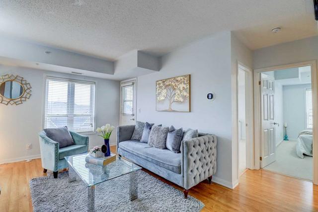 408 - 60 Mendelssohn St, Condo with 3 bedrooms, 2 bathrooms and 1 parking in Toronto ON | Image 6