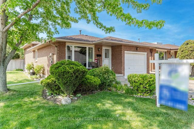 102 Juniper Dr, House detached with 3 bedrooms, 2 bathrooms and 3 parking in Hamilton ON | Image 34
