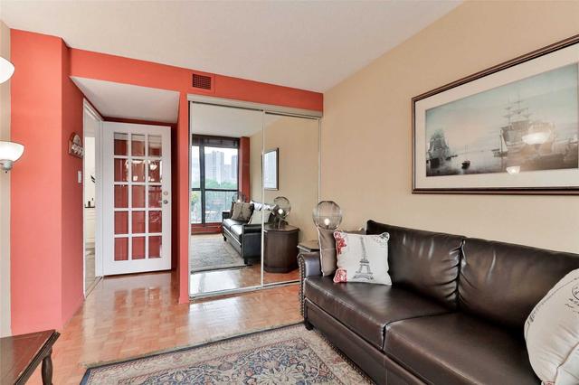 603 - 188 Spadina Ave, Condo with 3 bedrooms, 2 bathrooms and 1 parking in Toronto ON | Image 13