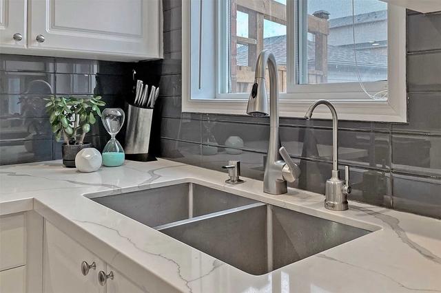 2164 St Clair Ave W, House semidetached with 4 bedrooms, 4 bathrooms and 3 parking in Toronto ON | Image 6