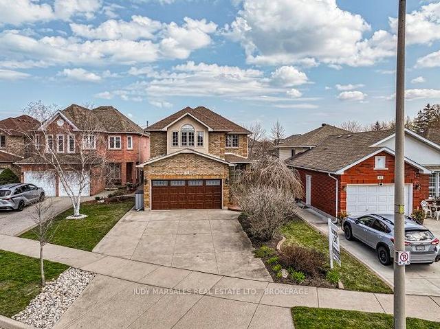 39 Cove Cres, House detached with 3 bedrooms, 3 bathrooms and 4 parking in Hamilton ON | Image 28