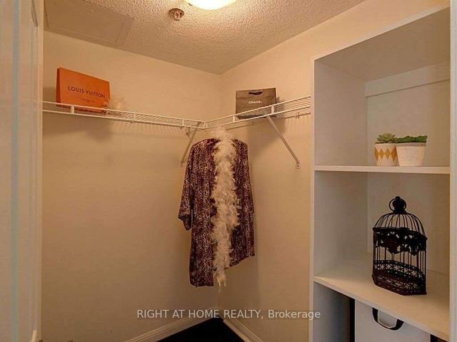 109 - 3070 Rotary Way N, Condo with 1 bedrooms, 1 bathrooms and 1 parking in Burlington ON | Image 5