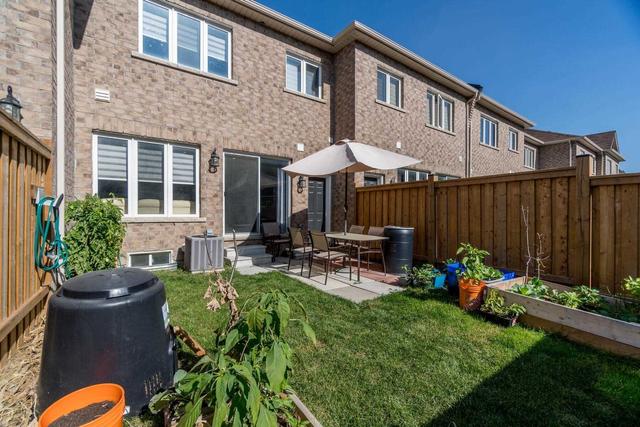 12 Hoover Rd, House attached with 3 bedrooms, 4 bathrooms and 2 parking in Brampton ON | Image 26