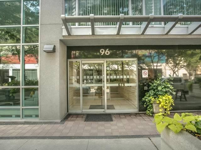 907 - 96 St. Patrick St, Condo with 1 bedrooms, 1 bathrooms and null parking in Toronto ON | Image 1