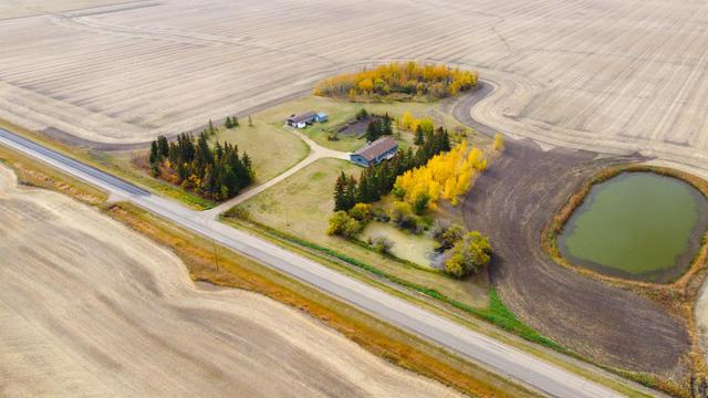 78512 Highway 744, House detached with 5 bedrooms, 3 bathrooms and null parking in Smoky River No. 130 AB | Image 38
