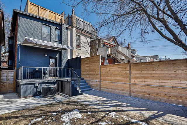 236 Grace St, House semidetached with 5 bedrooms, 5 bathrooms and 2 parking in Toronto ON | Image 30