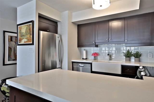 317 - 25 The Esplanade Dr, Condo with 1 bedrooms, 1 bathrooms and 0 parking in Toronto ON | Image 3