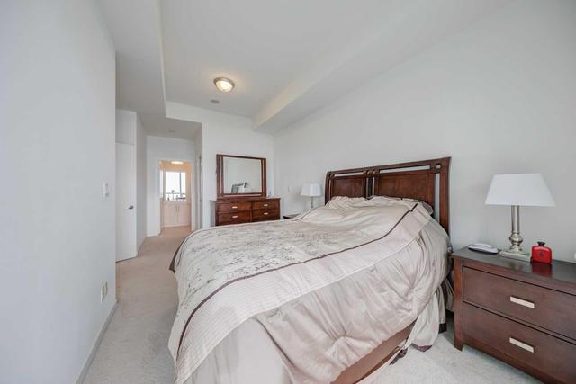5201 - 65 Bremner Blvd, Condo with 3 bedrooms, 3 bathrooms and 1 parking in Toronto ON | Image 18