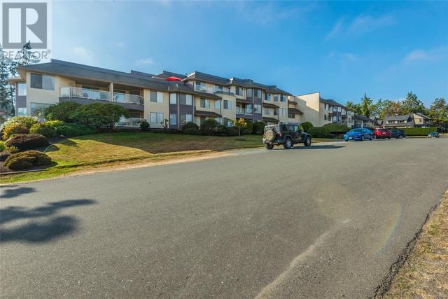105 - 134 Fifth Ave E, Condo with 2 bedrooms, 2 bathrooms and 57 parking in Qualicum Beach BC | Image 36