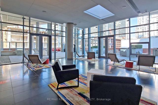 2411 - 21 Widmer St, Condo with 2 bedrooms, 2 bathrooms and 1 parking in Toronto ON | Image 31
